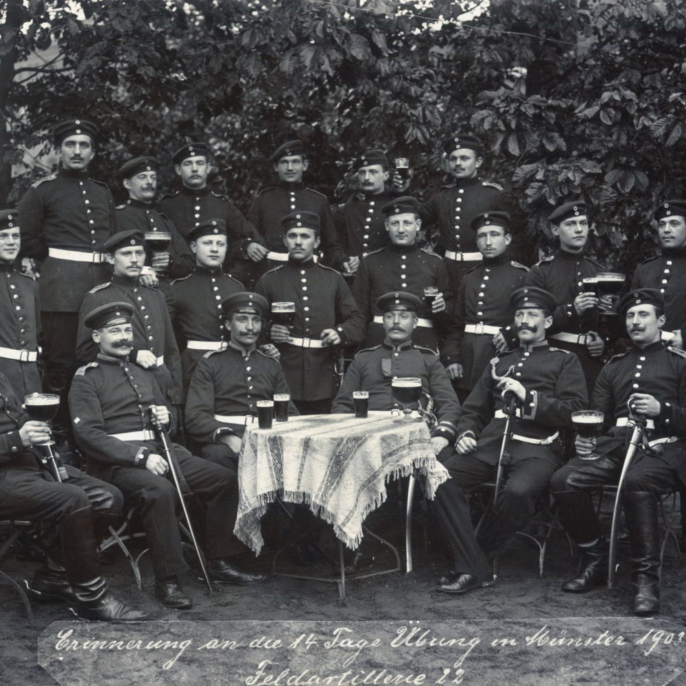 Erinnerungsfoto an einer 14-tägige Übung aus dem Jahre 1903.