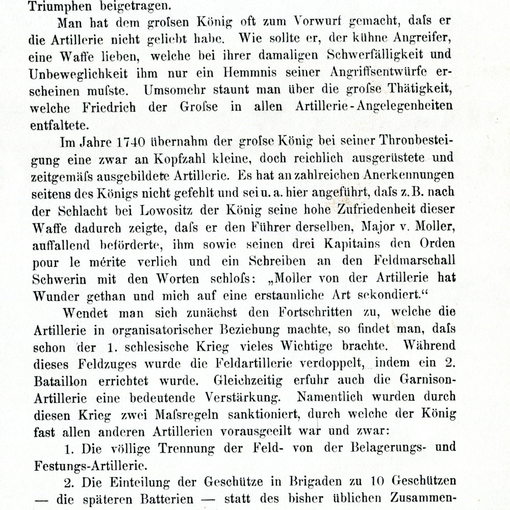 Die Fortschritte der preußischen Artillerie ..., in: Jahrbuch für Armee und Marine, Bd. 112, S. 211 . Zeichnung im Anriss von Gauker: Bombardiermütze. Vorder - und Rückansicht.