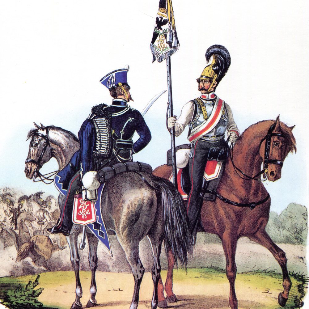 Standartenträger des Kürassier-Regiments von Driesen (Westfälisches) Nr. 4 in der Biedermeierzeit. Lithographie aus dem 19. Jhdt. Im Jahre 1835 erhielt die Standarte des Regiments das 100-jährige Stiftungsband. Hier noch mit dem hohen Lederhelm. Ab 1843 wurden die Metallhelme eingeführt.